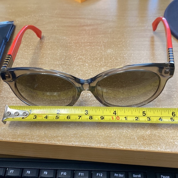 Authentic Fendi Sunglasses - Picture 7 of 9